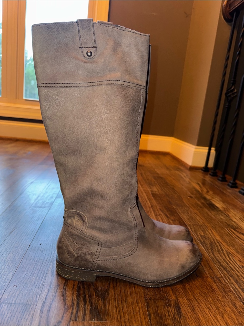 OTBT PetalumaWomen’s Tall Gray/Light Brown Leather Riding Boots
